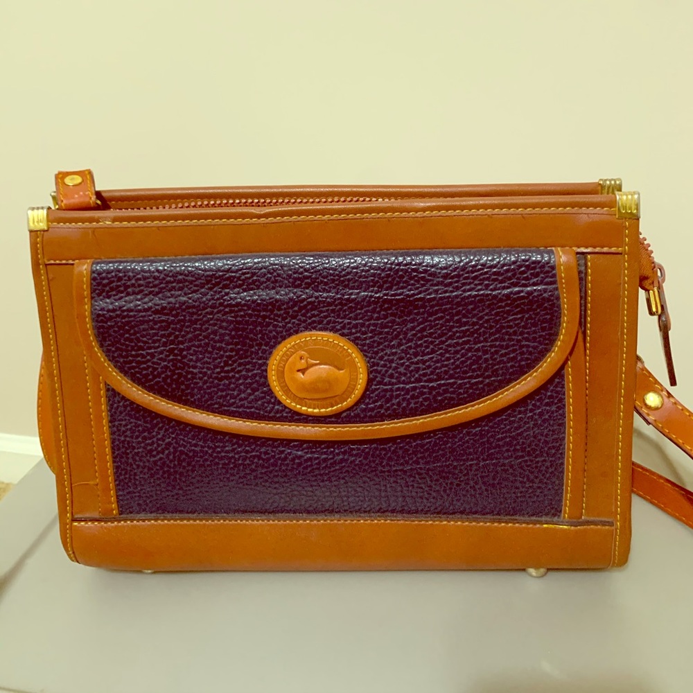 Dooney & Bourke leather bag